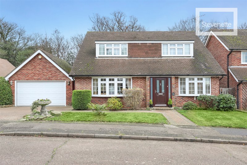 The Summit, Loughton